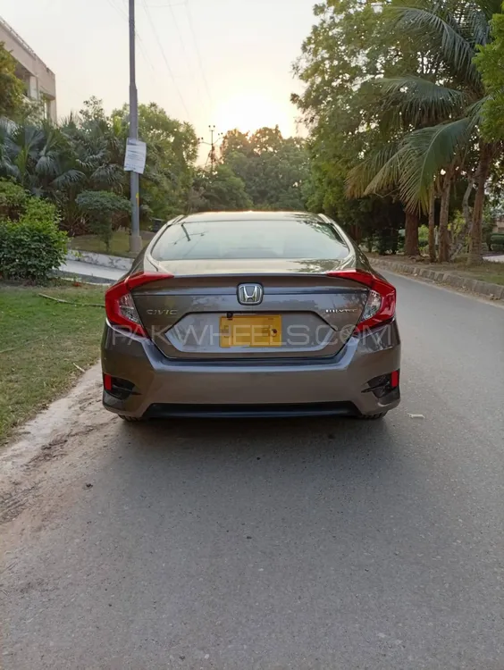 Honda Civic 2017 for Sale in Karachi Image-1