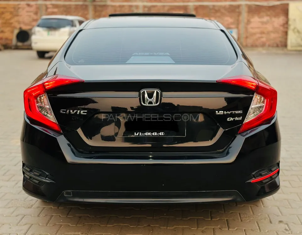 Honda Civic 2018 for Sale in Multan Honda Civic 2018 for Sale in Multan Image-2