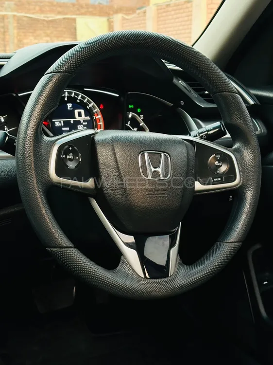 Honda Civic 2018 for Sale in Multan Honda Civic 2018 for Sale in Multan Image-3