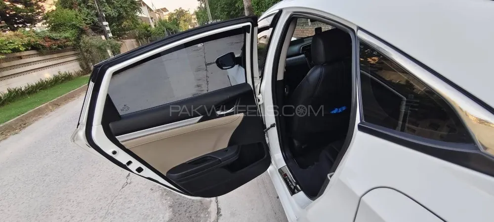Honda Civic 2018 for Sale in Rawalpindi Honda Civic 2018 for Sale in Rawalpindi Image-3