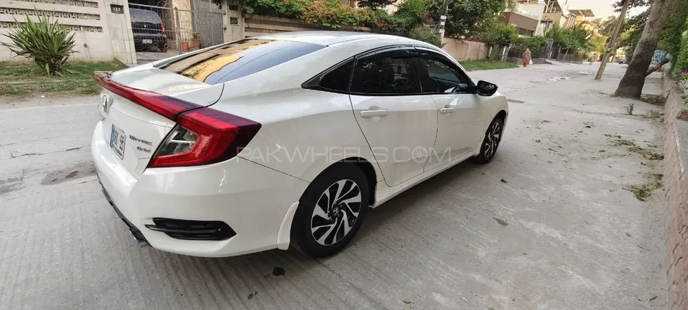Honda Civic 2018 for Sale in Rawalpindi Honda Civic 2018 for Sale in Rawalpindi Image-10