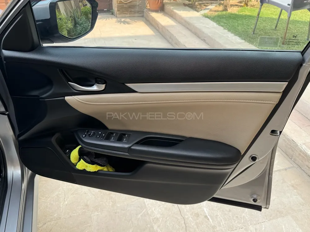 Honda Civic 2021 for Sale in Karachi Honda Civic 2021 for Sale in Karachi Image-8