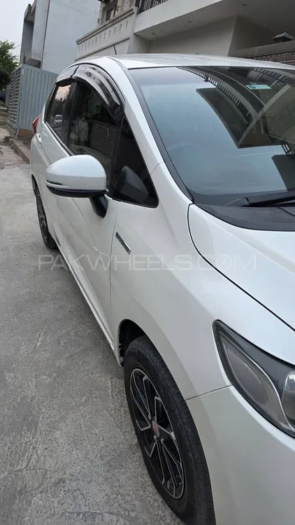 Honda Fit 2014 for Sale in Islamabad Honda Fit 2014 for Sale in Islamabad Image-2