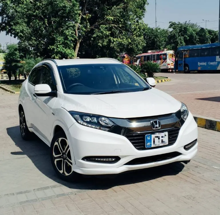 Honda Vezel 2016 for Sale in Lahore Image-1