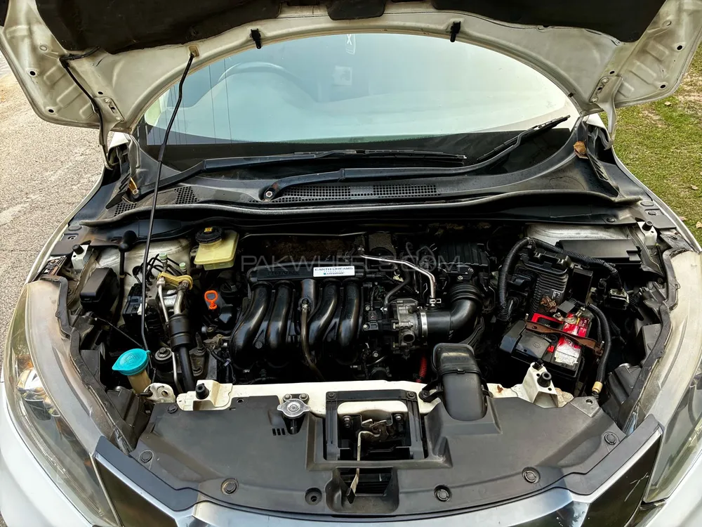 Honda Vezel 2016 for Sale in Lahore Image-1