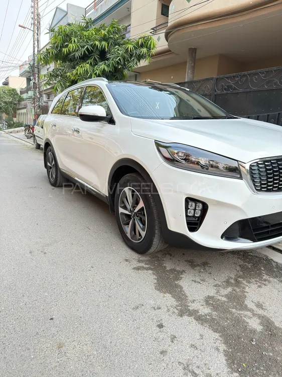 KIA Sorento 2023 for Sale in Lahore KIA Sorento 2023 for Sale in Lahore Image-3