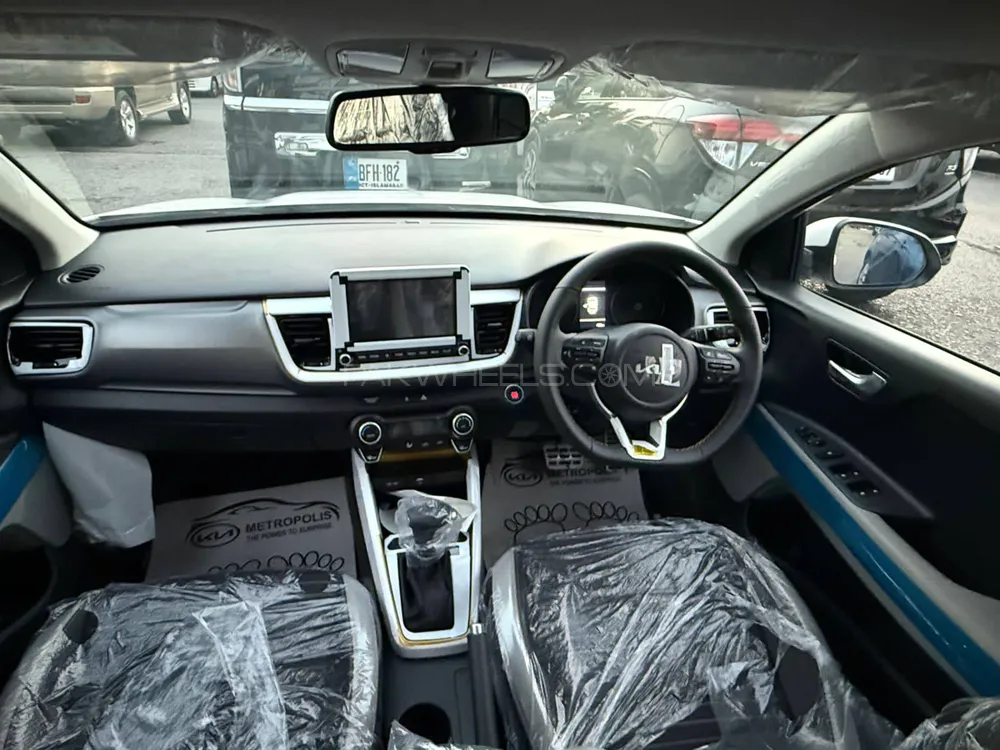 KIA Stonic 2025 for Sale in Islamabad KIA Stonic 2025 for Sale in Islamabad Image-4