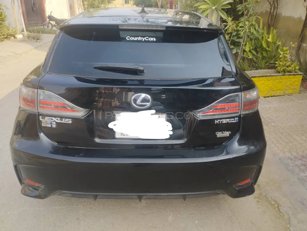 Lexus CT200h 2011 for Sale in Karachi Lexus CT200h 2011 for Sale in Karachi Image-2