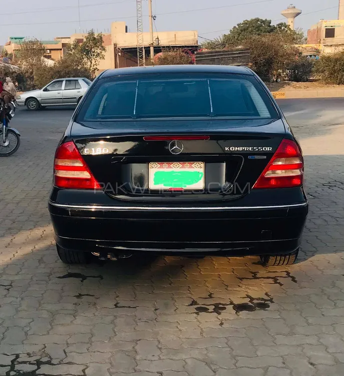 Mercedes Benz C Class 2003 for Sale in Lahore Mercedes Benz C Class 2003 for Sale in Lahore Image-5