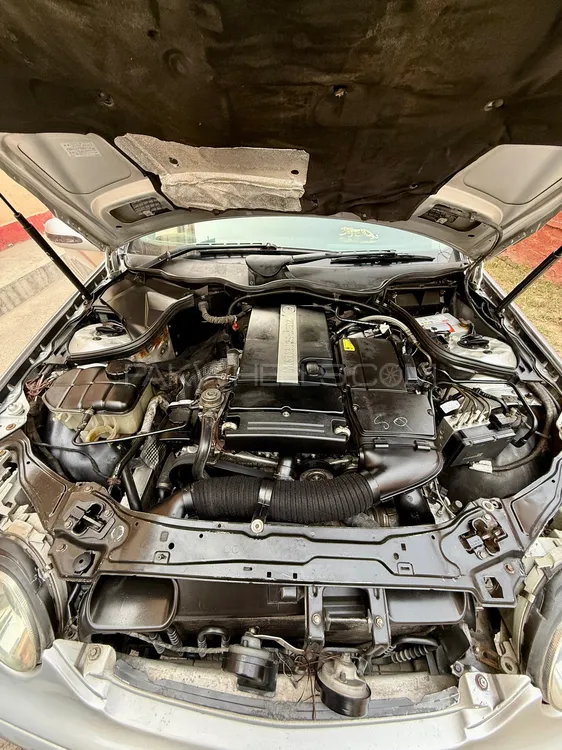 Mercedes Benz C Class 2004 for Sale in Peshawar Mercedes Benz C Class 2004 for Sale in Peshawar Image-7