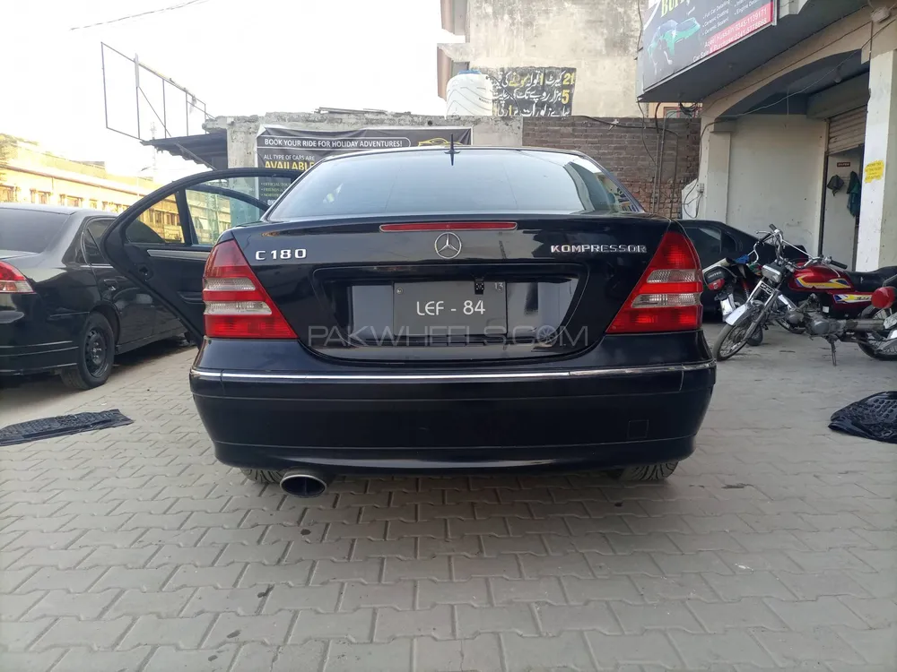 Mercedes Benz C Class 2006 for Sale in Rawalpindi Mercedes Benz C Class 2006 for Sale in Rawalpindi Image-3