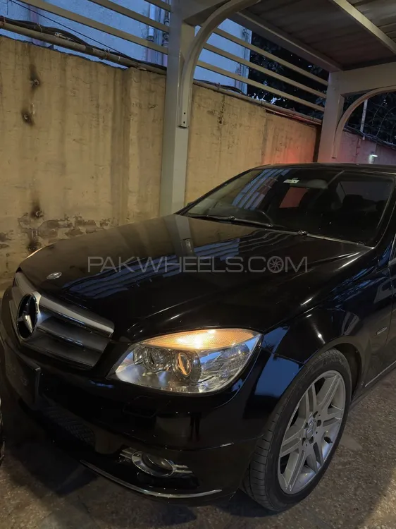 Mercedes Benz C Class 2009 for Sale in Peshawar Image-1