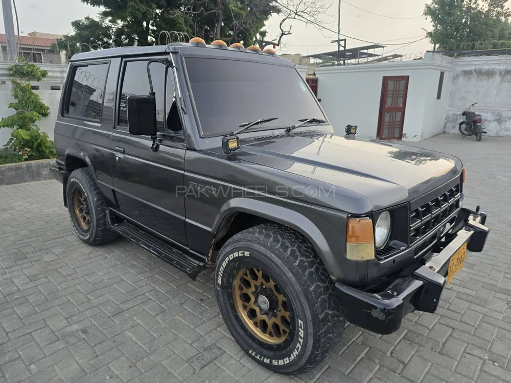 مٹسوبیشی پجیرو 1984 for Sale in کراچی Image-1