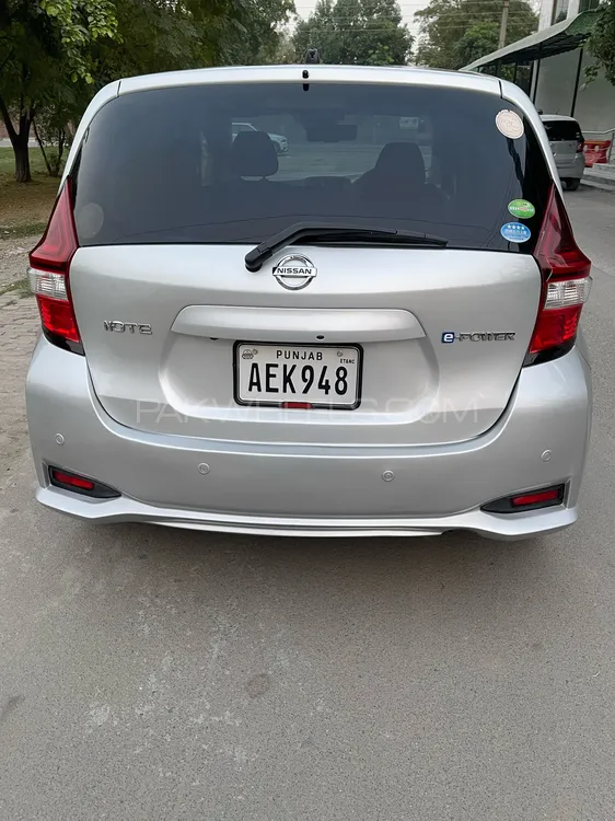 Nissan Note 2020 for Sale in Lahore Nissan Note 2020 for Sale in Lahore Image-4