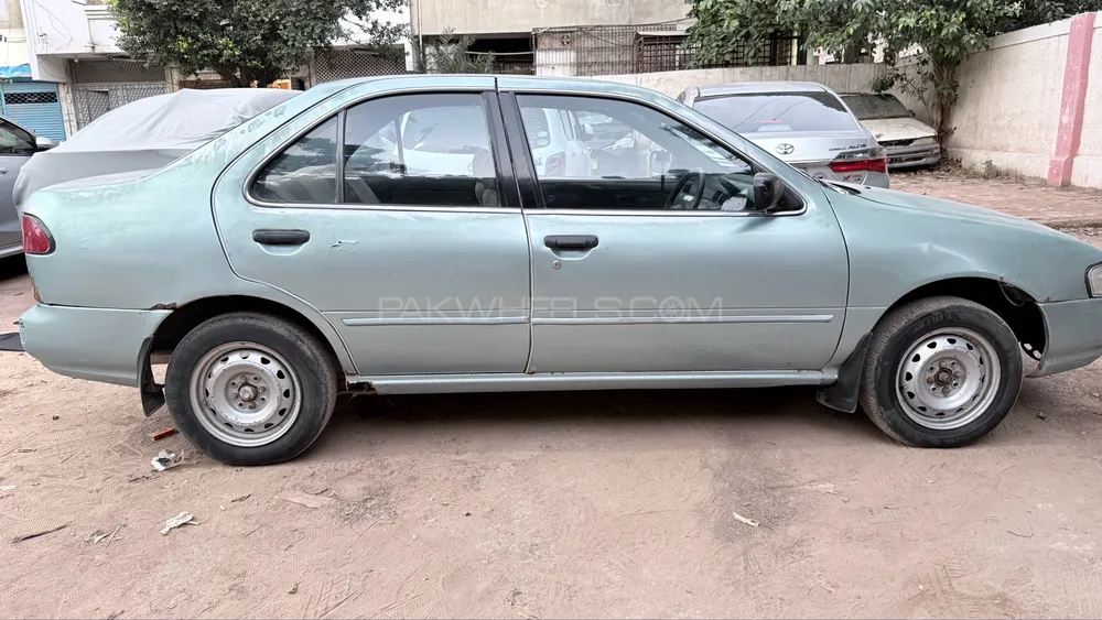 Nissan Sunny 1998 for Sale in Karachi Image-1