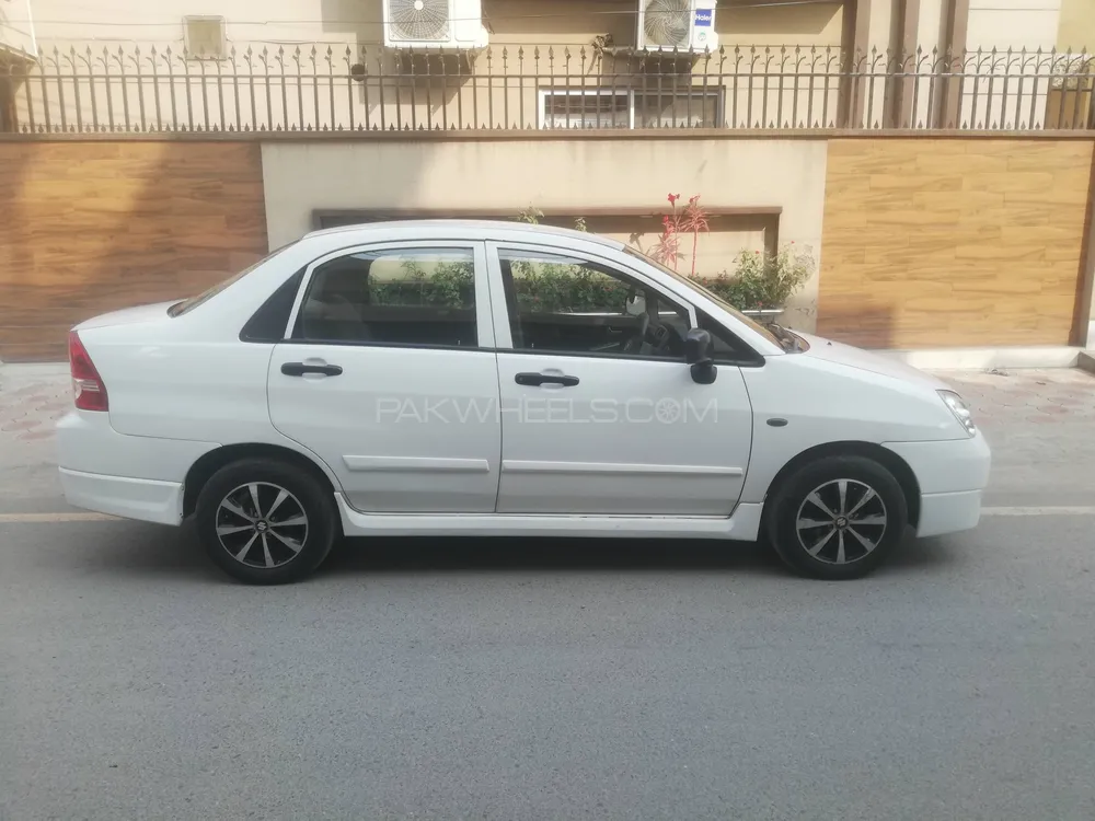 Suzuki Liana 2013 for Sale in Lahore Suzuki Liana 2013 for Sale in Lahore Image-3