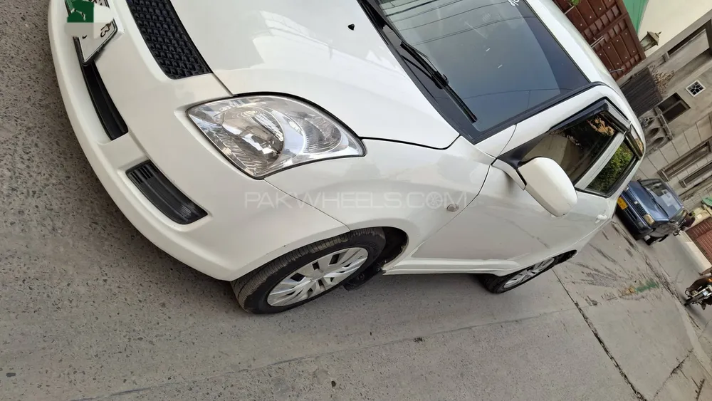 Suzuki Swift 2013 for Sale in Lahore Suzuki Swift 2013 for Sale in Lahore Image-5