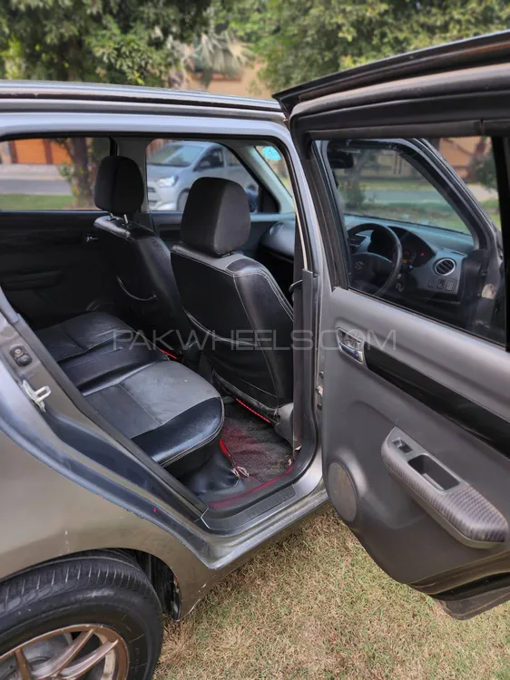 Suzuki Swift 2010 for Sale in Lahore Suzuki Swift 2010 for Sale in Lahore Image-10