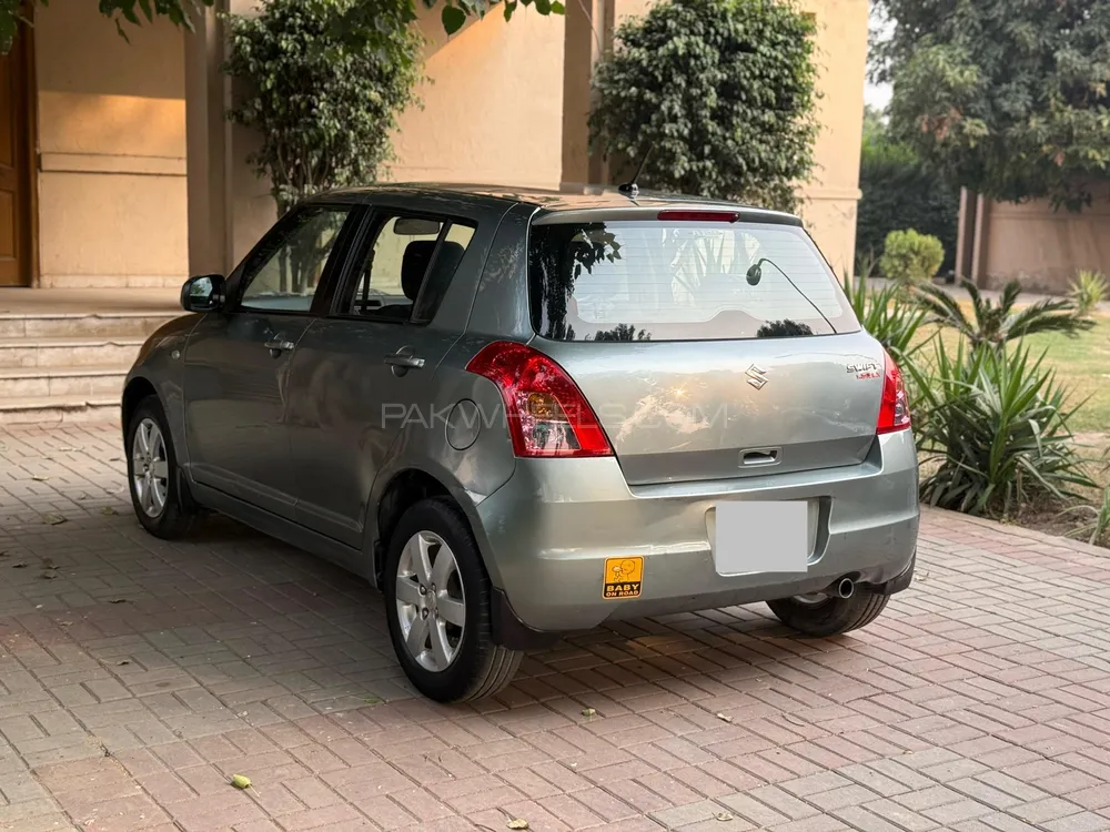 Suzuki Swift 2012 for Sale in Lahore Suzuki Swift 2012 for Sale in Lahore Image-4