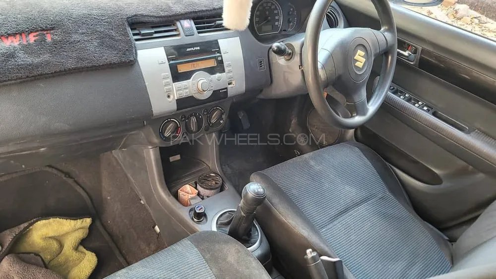 Suzuki Swift 2012 for Sale in Karachi Suzuki Swift 2012 for Sale in Karachi Image-4