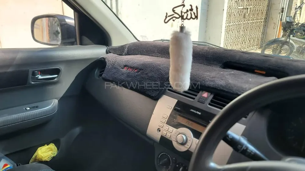 Suzuki Swift 2012 for Sale in Karachi Suzuki Swift 2012 for Sale in Karachi Image-8