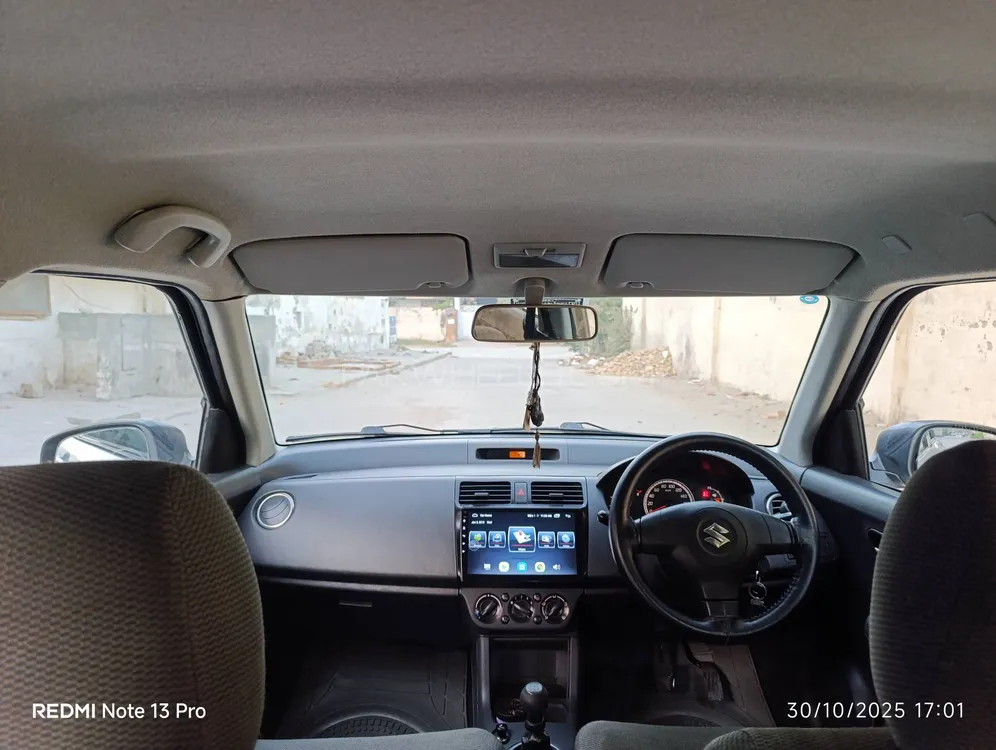 Suzuki Swift 2013 for Sale in Rawalpindi Suzuki Swift 2013 for Sale in Rawalpindi Image-13