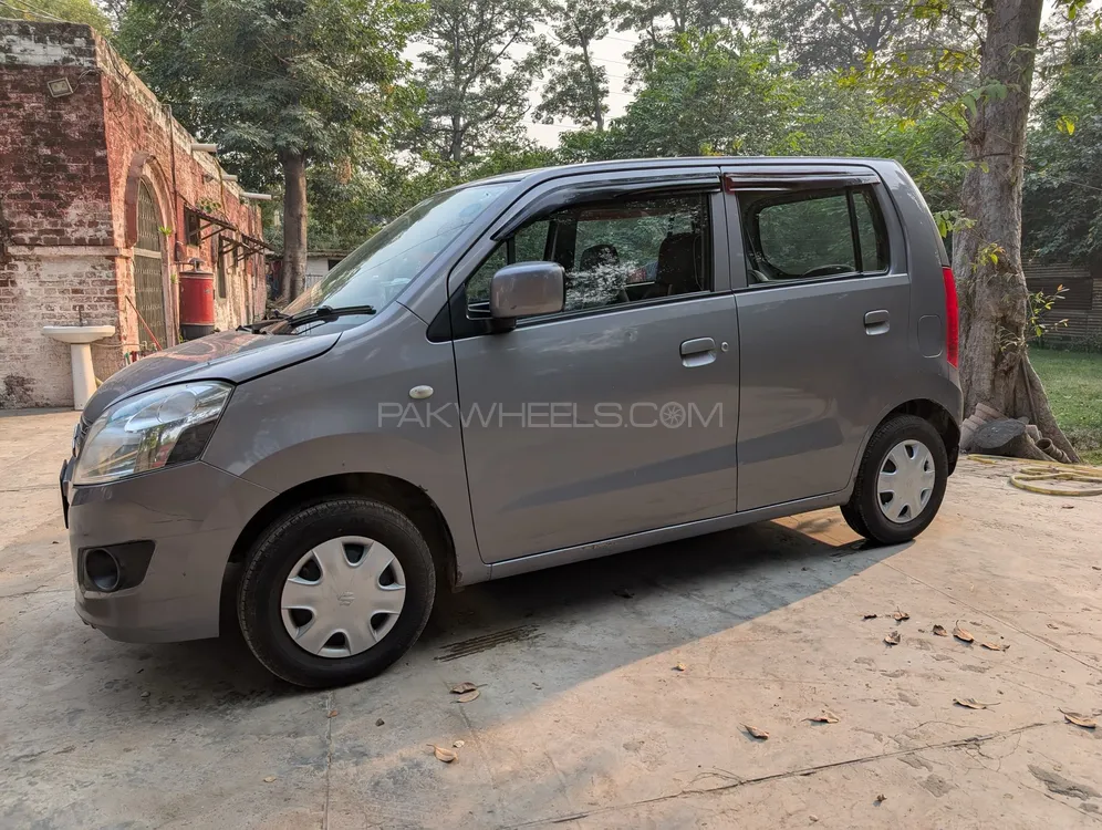 Suzuki Wagon R 2017 for Sale in Lahore Suzuki Wagon R 2017 for Sale in Lahore Image-3