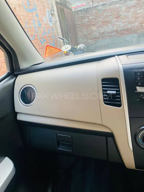 Suzuki Wagon R 2018 for Sale in Faisalabad Suzuki Wagon R 2018 for Sale in Faisalabad Image-19
