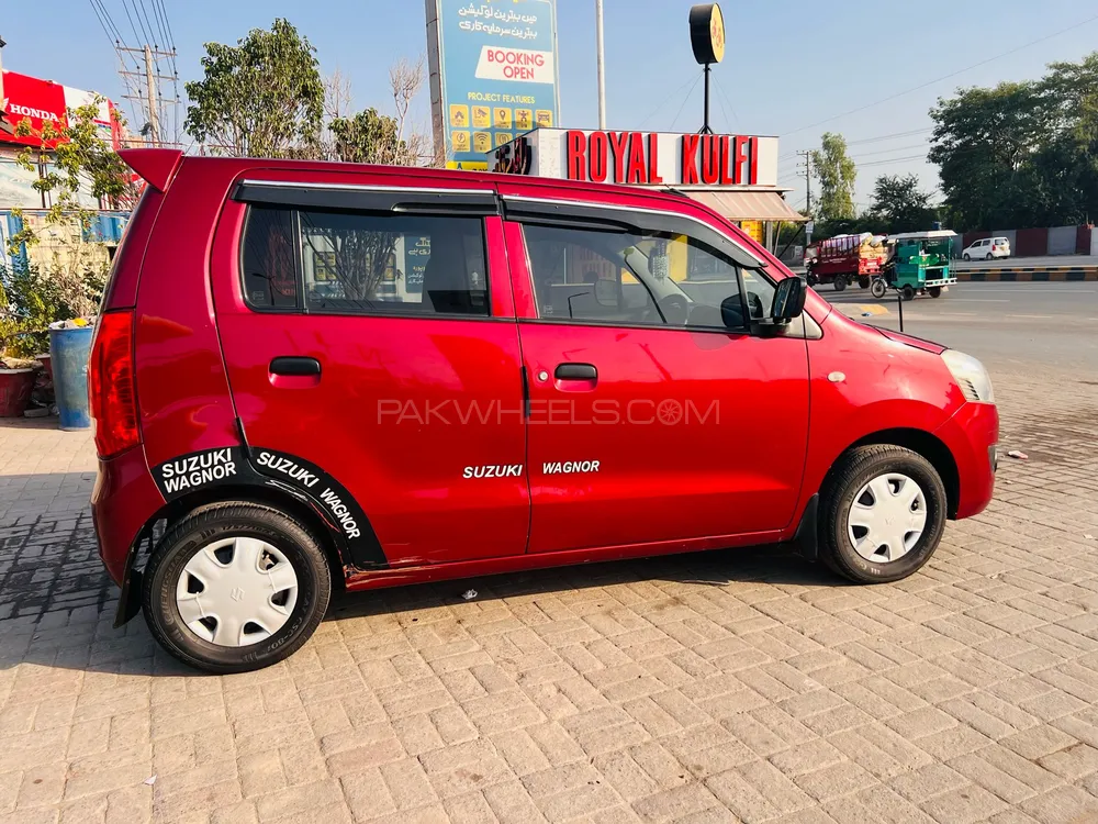 Suzuki Wagon R 2016 for Sale in Sialkot Suzuki Wagon R 2016 for Sale in Sialkot Image-11