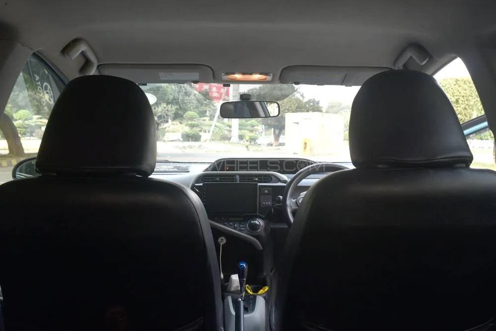 Toyota Aqua 2012 for Sale in Lahore Toyota Aqua 2012 for Sale in Lahore Image-10