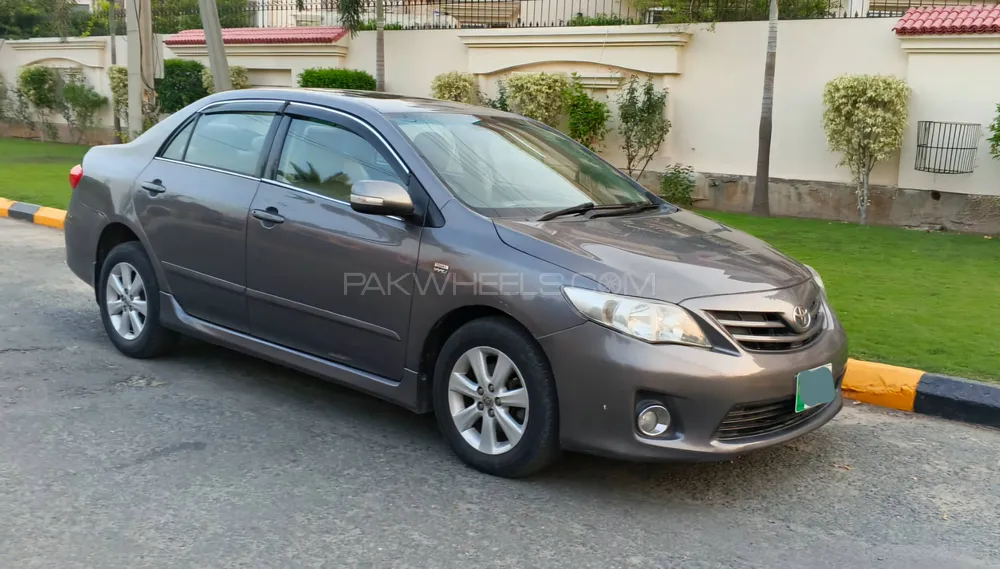 Toyota Corolla 2012 for Sale in Lahore Image-1