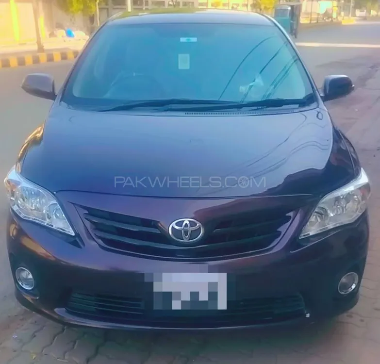 Toyota Corolla 2013 for Sale in Sialkot Image-1