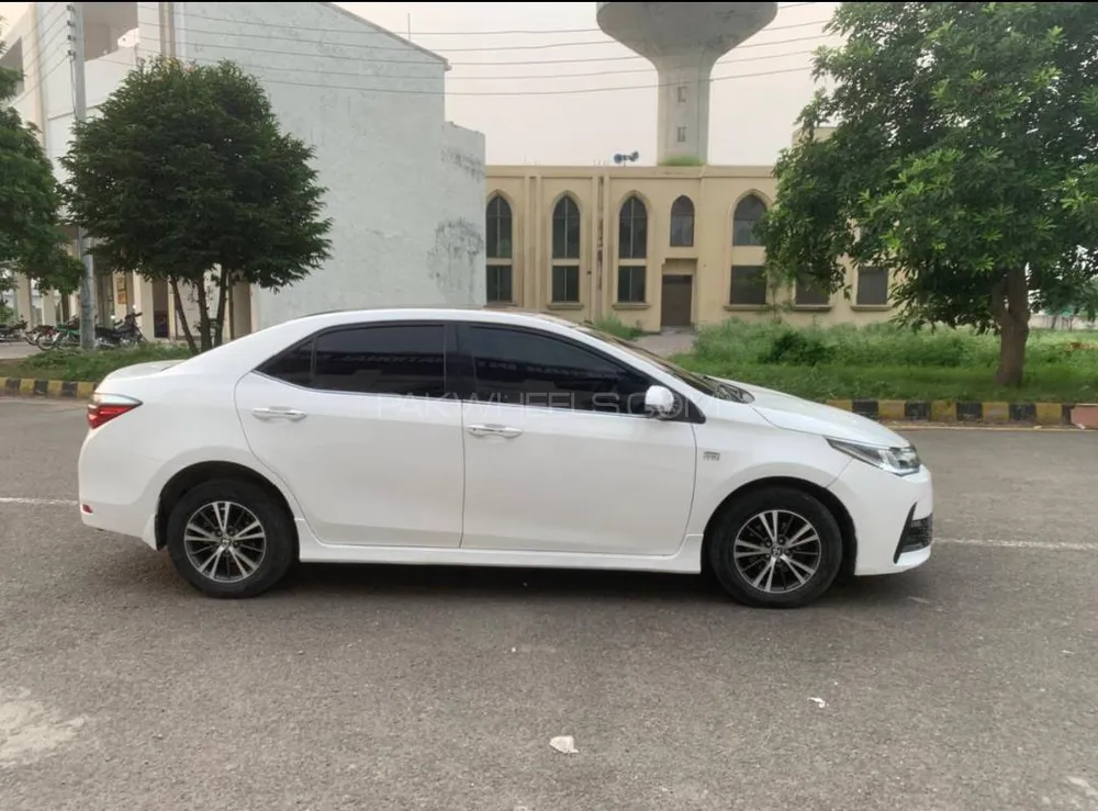 Toyota Corolla 2015 for Sale in Gujranwala Toyota Corolla 2015 for Sale in Gujranwala Image-4