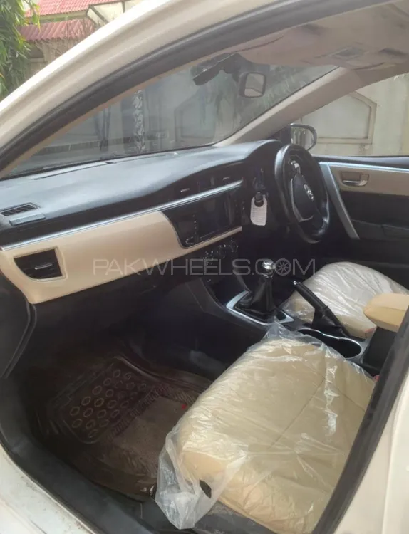 Toyota Corolla 2015 for Sale in Gujranwala Toyota Corolla 2015 for Sale in Gujranwala Image-11