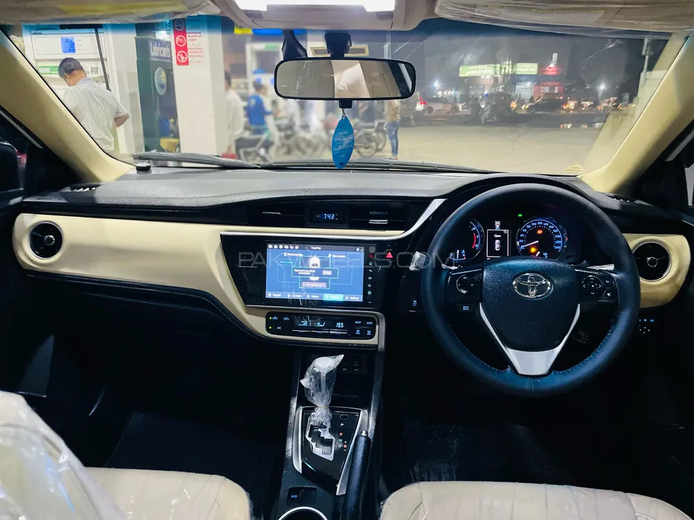 Toyota Corolla 2020 for Sale in Gujrat Toyota Corolla 2020 for Sale in Gujrat Image-13