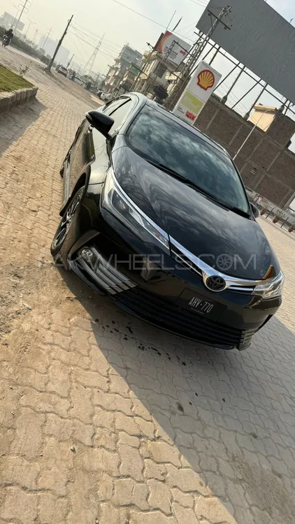 Toyota Corolla 2020 for Sale in Peshawar Image-1