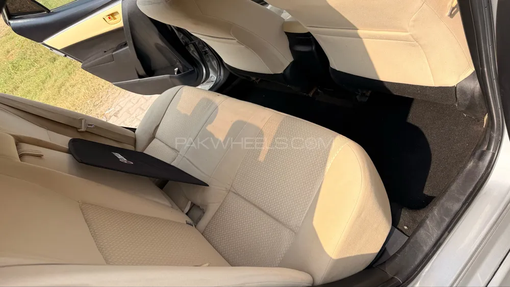 Toyota Corolla 2019 for Sale in Gujranwala Toyota Corolla 2019 for Sale in Gujranwala Image-15