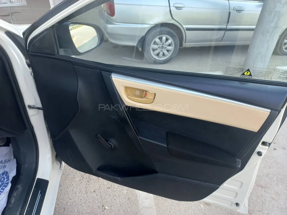 Toyota Corolla 2018 for Sale in Karachi Toyota Corolla 2018 for Sale in Karachi Image-7