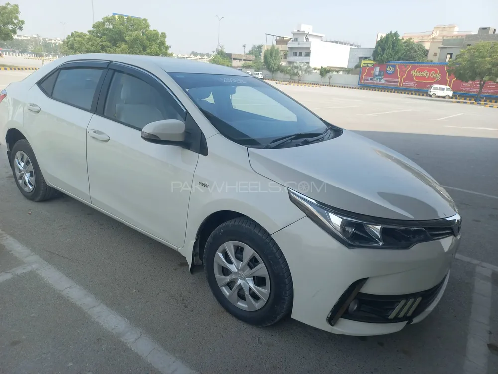Toyota Corolla 2018 for Sale in Karachi Toyota Corolla 2018 for Sale in Karachi Image-2