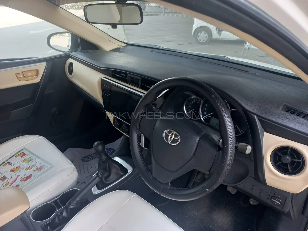 Toyota Corolla 2018 for Sale in Karachi Toyota Corolla 2018 for Sale in Karachi Image-3