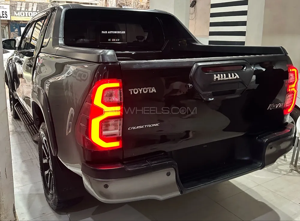 Toyota Hilux 2023 for Sale in Karachi Toyota Hilux 2023 for Sale in Karachi Image-6