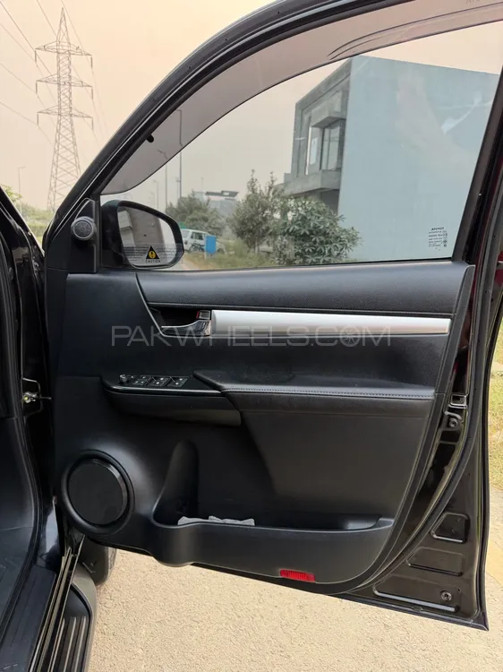 Toyota Hilux 2022 for Sale in Lahore Toyota Hilux 2022 for Sale in Lahore Image-14