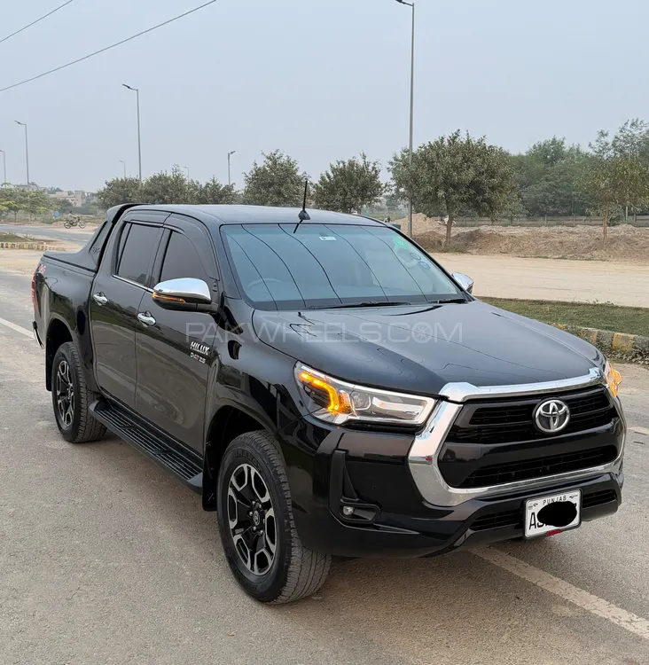 Toyota Hilux 2022 for Sale in Lahore Toyota Hilux 2022 for Sale in Lahore Image-2