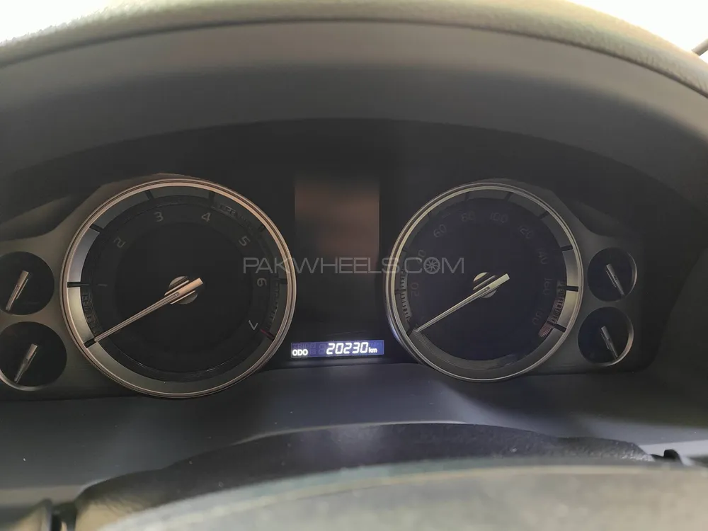 Toyota Land Cruiser 2020 for Sale in Lahore Toyota Land Cruiser 2020 for Sale in Lahore Image-2