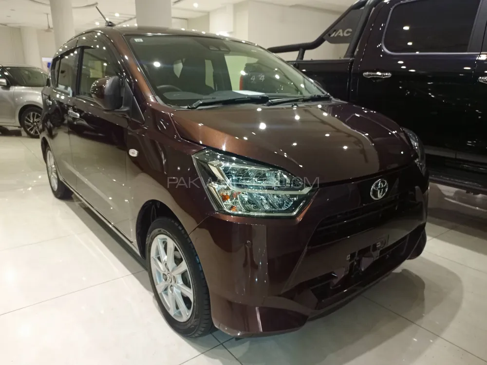Toyota Pixis Epoch 2021 for Sale in Lahore Toyota Pixis Epoch 2021 for Sale in Lahore Image-2