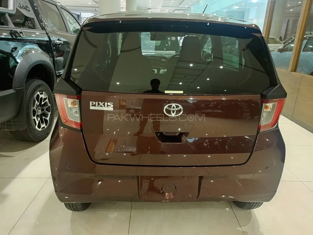 Toyota Pixis Epoch 2021 for Sale in Lahore Toyota Pixis Epoch 2021 for Sale in Lahore Image-10