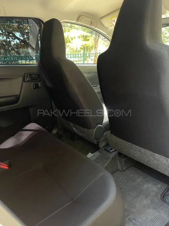 Toyota Pixis Epoch 2022 for Sale in Lahore Toyota Pixis Epoch 2022 for Sale in Lahore Image-4