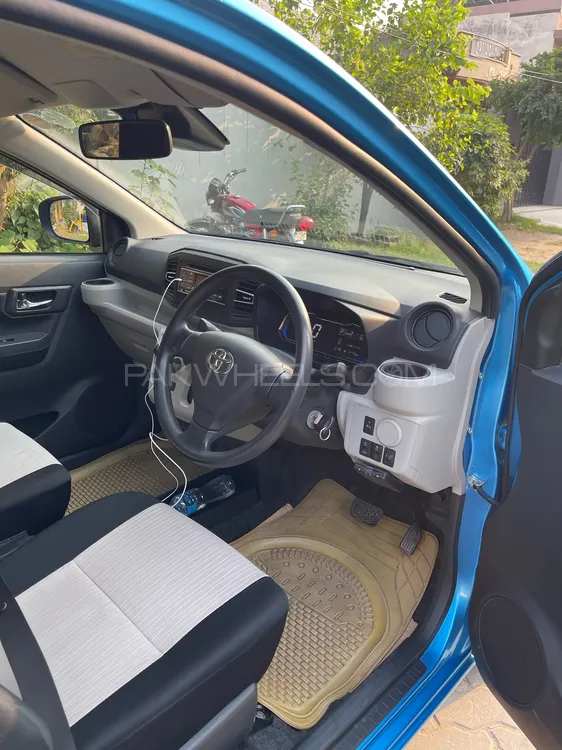 Toyota Pixis Epoch 2021 for Sale in Lahore Toyota Pixis Epoch 2021 for Sale in Lahore Image-8
