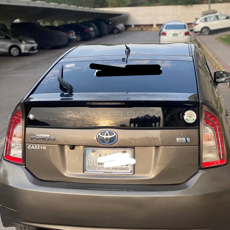 Toyota Prius 2013 for Sale in Peshawar Image-1