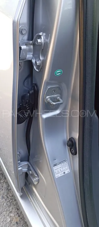 Toyota Prius 2011 for Sale in Islamabad Toyota Prius 2011 for Sale in Islamabad Image-8